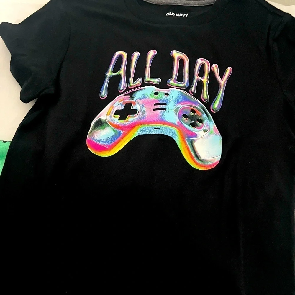 Old Navy NWT Bundle of (3) T-Shirts Boys Small (6-7) Graphic GROOT, Gaming Etc